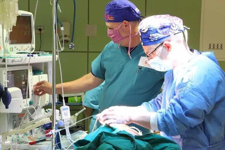 وصول فريق أميركي لإجراء عمليات القلب بمركز بنغازي الطبي‎