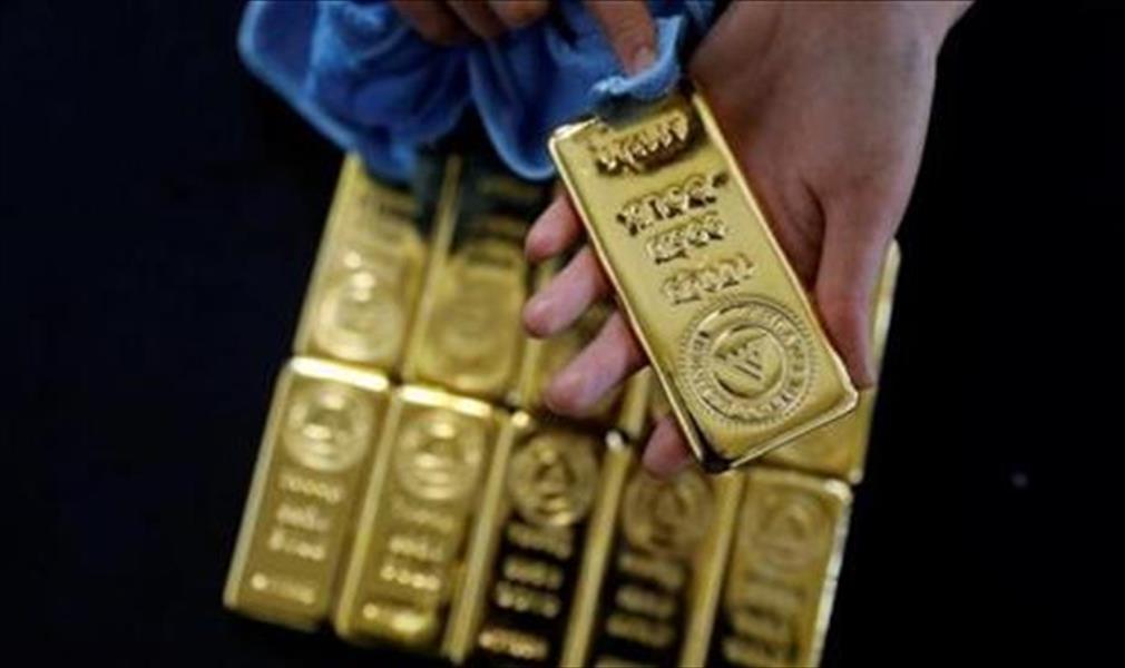 ارتفاع طفيف في أسعار الذهب متأثرة بتراجع الدولار