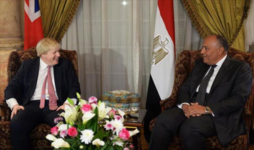 وزيرا خارجية مصر وبريطانيا يبحثان هاتفيًا أزمات سورية وليبيا وقطر