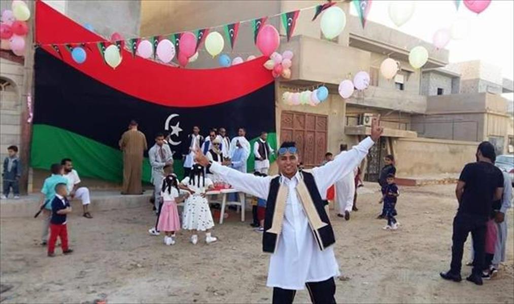 بالصور.. ليبيا تستقبل عيد الفطر بالزيارات وموائد الحلويات