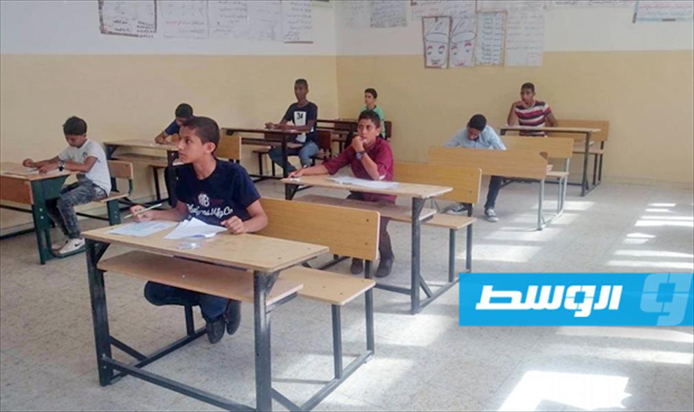 بالصور: انطلاق امتحانات الشهادة الإعدادية في طبرق وبئر الأشهب