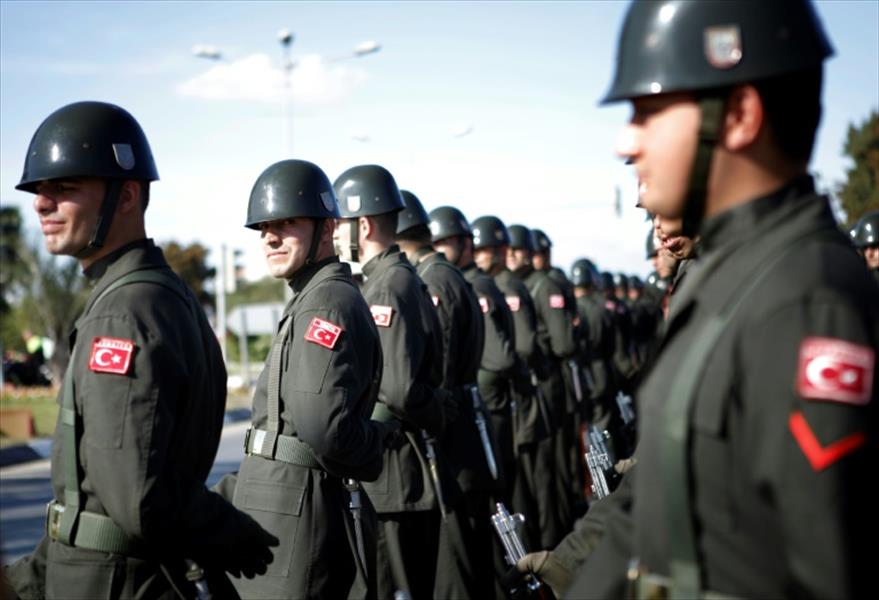 اليونان تطالب بانسحاب «القوات التركية المحتلة» ضمن المفاوضات القبرصية