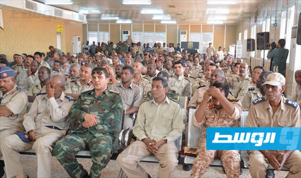 البرعصي يناقش مع منتسبي منطقة سبها إعادة تشكيل الوحدات العسكرية