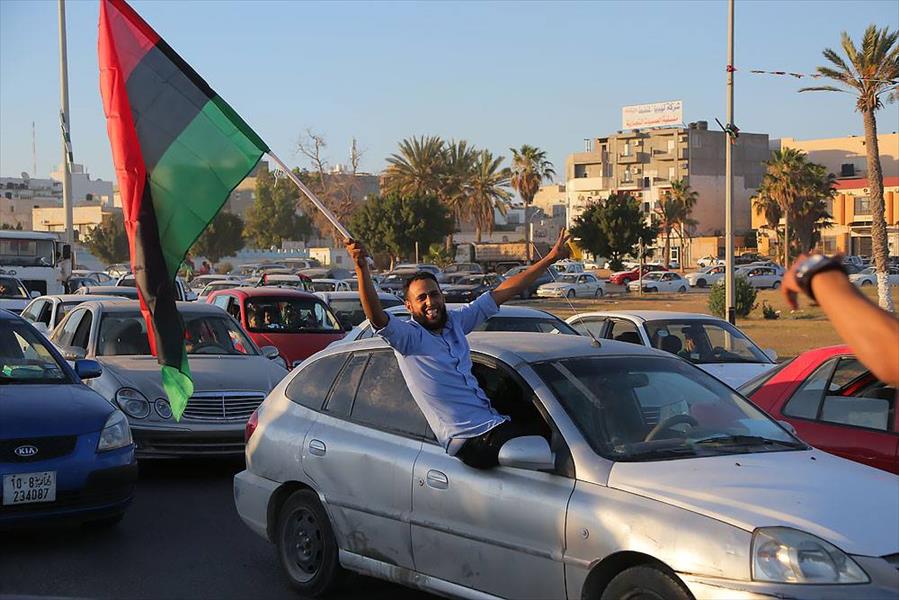 بالصور: أهالي بنغازي يحتفلون بانتصار الجيش في الصابري ووسط البلاد