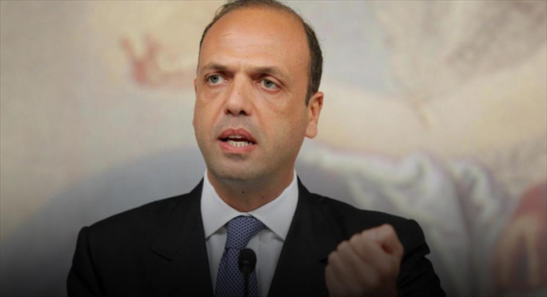 وزير خارجية إيطاليا يدعو إلى إجراء «تحقيق فاعل» في جريمتي جثث الأبيار وقصف درنة