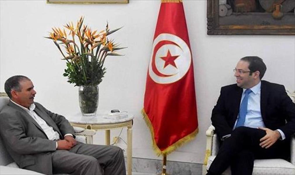 «رفع أسعار المحروقات في تونس» يجدد الخلافات.. والحكومة تطالب بالحوار