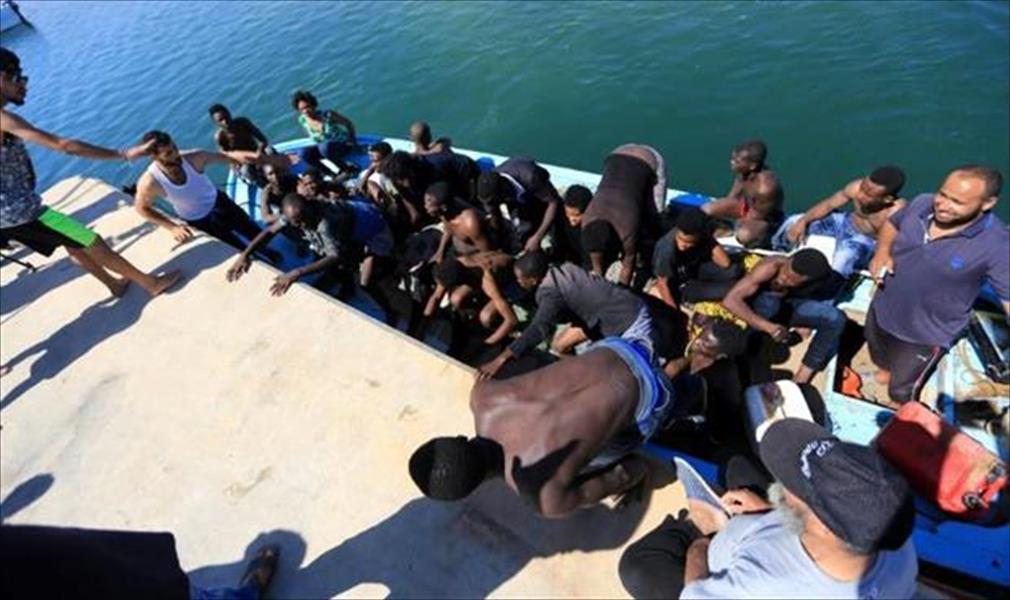 إنقاذ أكثر من 130 مهاجرًا غير شرعي شرق طرابلس