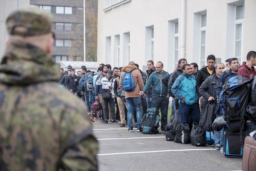 فرنسا تستحدث 12500 مكان للاجئين بحلول 2019