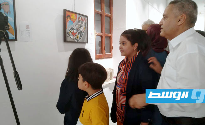 حوار مع فنان الكوميكس عدنان القرقني على هامش معرضه «كان وأبطالها» الذي أقيم في دار الفقيه حسن (بوابة الوسط)