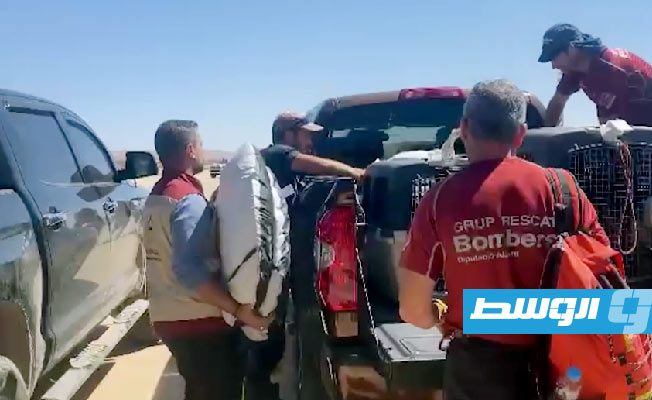 فريق إسباني يصل طرابلس للمشاركة في أعمال البحث والإنقاذ في درنة