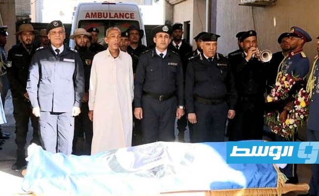 جانب من تشييع جثمان شرطي مغدور به تابع لمركز شرطة باب بن غشير، الإثنين 20 نوفمبر 2023 (مديرية أمن طرابلس)