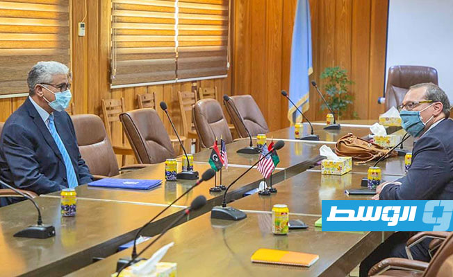 وزير الداخلية فتحي باشاغا، مع نائب سفير الولايات المتحدة لدى ليبيا جوش هارسين, 27 يوليو 2020. (داخلية الوفاق)