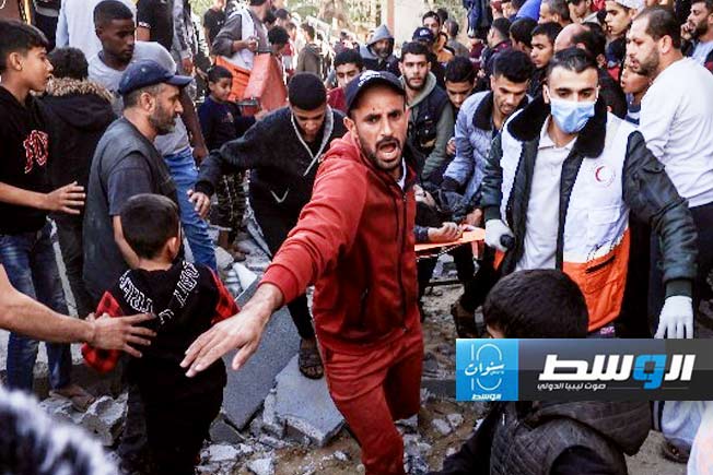 انتشال 84 شهيدا في خانيونس بعد انسحاب آليات الاحتلال.. واستمرار العدوان على غزة