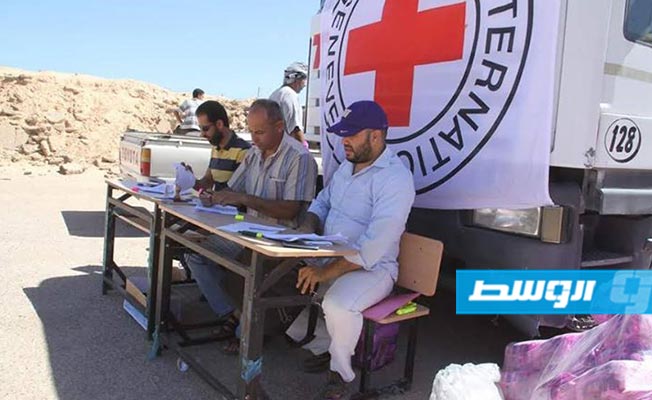 الصليب الأحمر الدولي يوزع مساعدات على 350 أسرة في السواوة بسرت