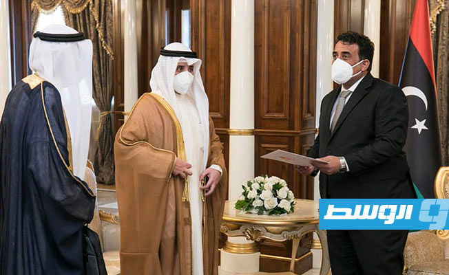 محمد المنفي، مع وزير خارجية الكويت الشيخ أحمد الصباح، 4 مايو 2021. (المجلس الرئاسي)