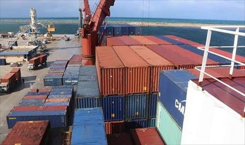 ميناء بنغازي يستقبل 268 حاوية سلع وبضائع