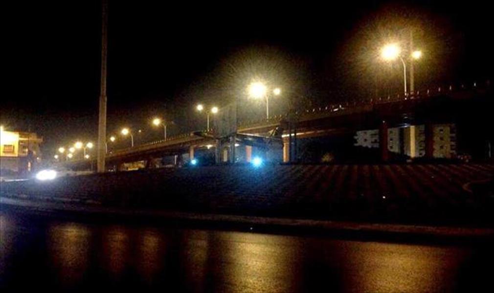 الكهرباء تعود لطريق كوبري طرابلس بعد ثلاثة أعوام من الإظلام