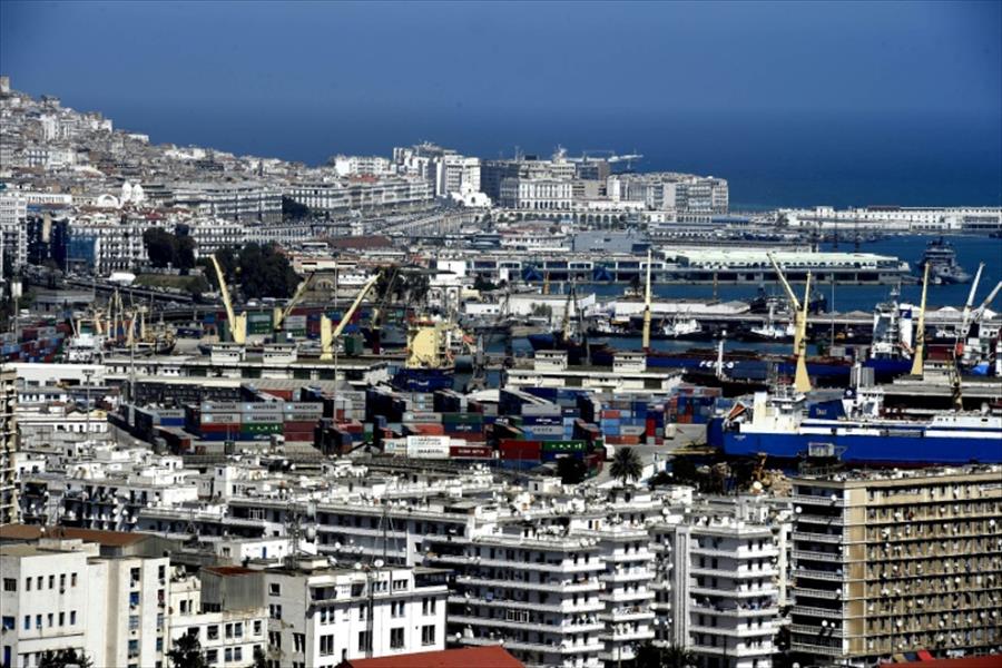 تراجع العجز التجاري في الجزائر خلال النصف الأول من 2017