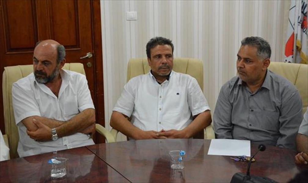 تنصيب عميد وأعضاء المجلس البلدي يفرن بمقر وزارة الحكم المحلي في طرابلس