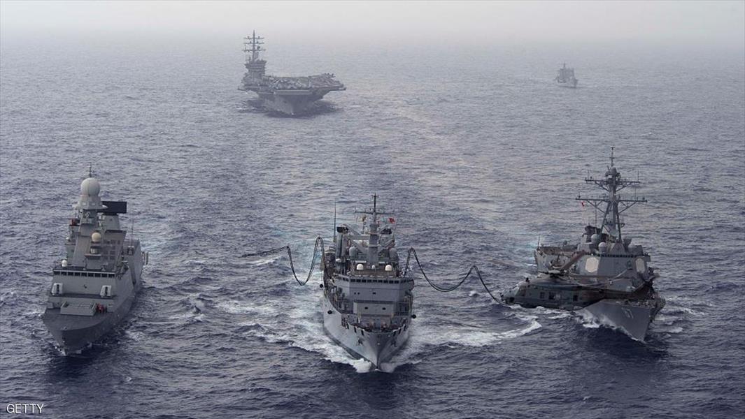 سفينة أميركية تطلق أعيرة تحذيرية باتجاه زورق إيراني