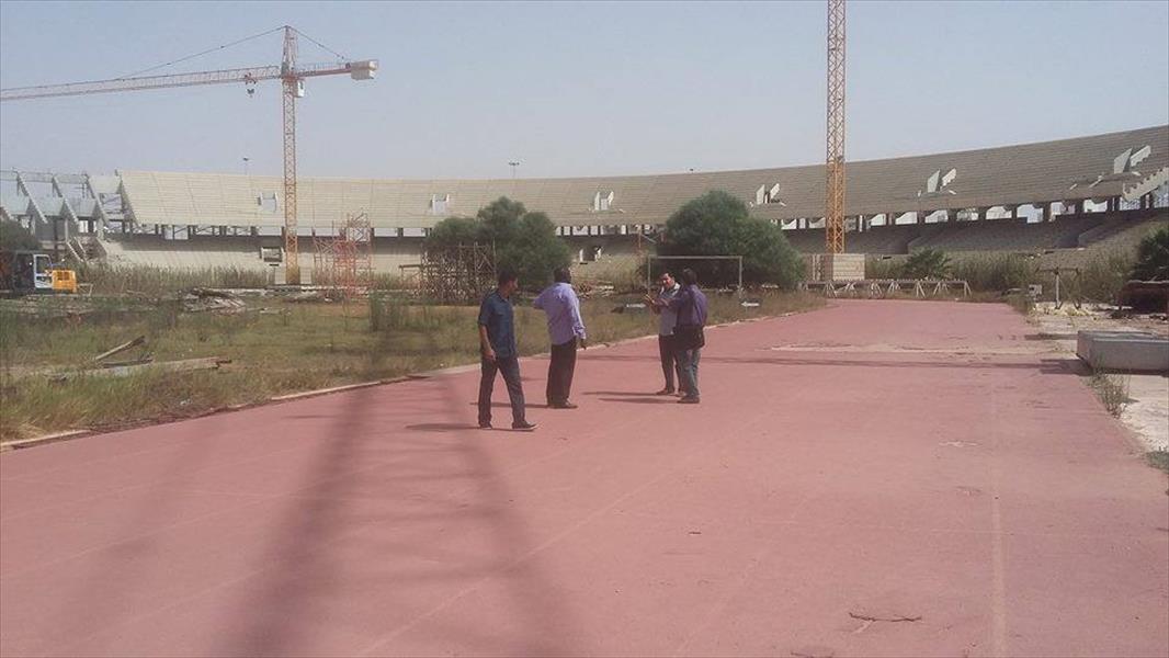 بالصور: «الهيئة» تقيم الأضرار بمدينة بنغازي الرياضية