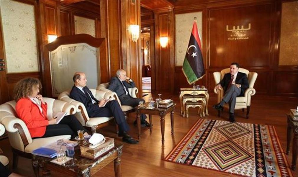 السراج: ناقشت مع سلامة التطورات السياسية واتفقنا على الضرورة الملحة لحل الأزمة الليبية