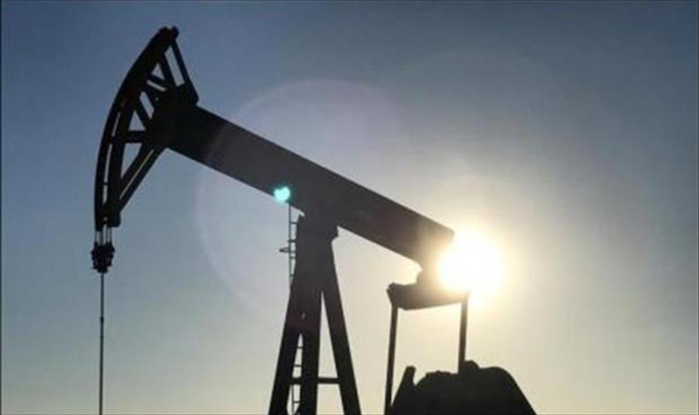 سعر النفط يستقر عند أعلى مستوى له في شهر ونصف