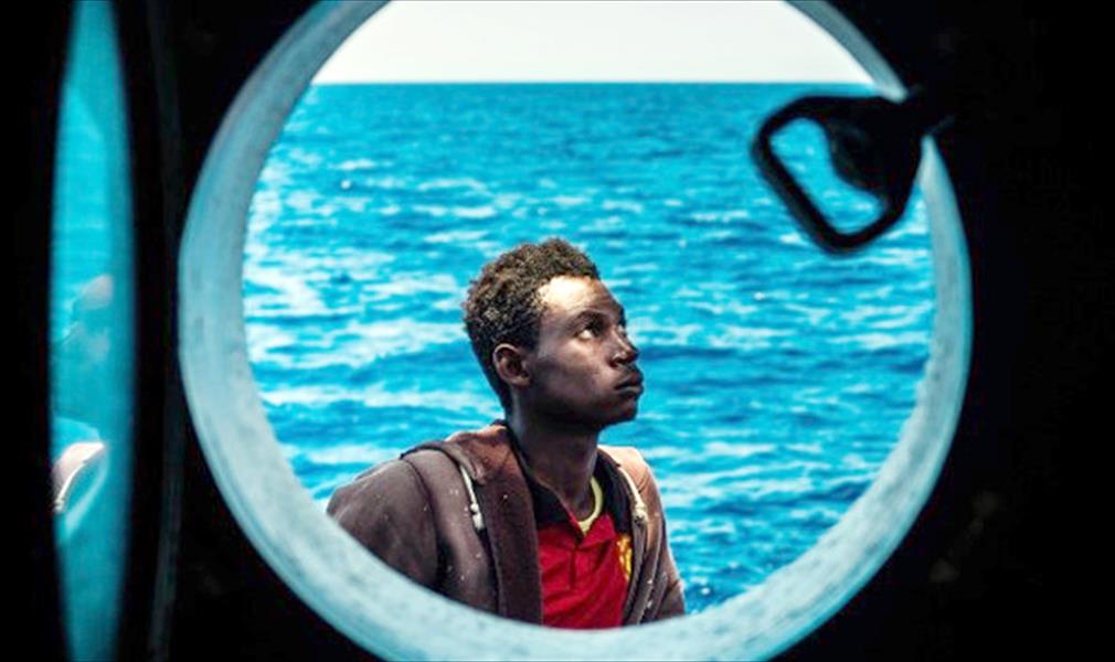 البحرية الليبية تطلق رصاصات تحذيرية مع اقتراب سفينة إغاثة إسبانية