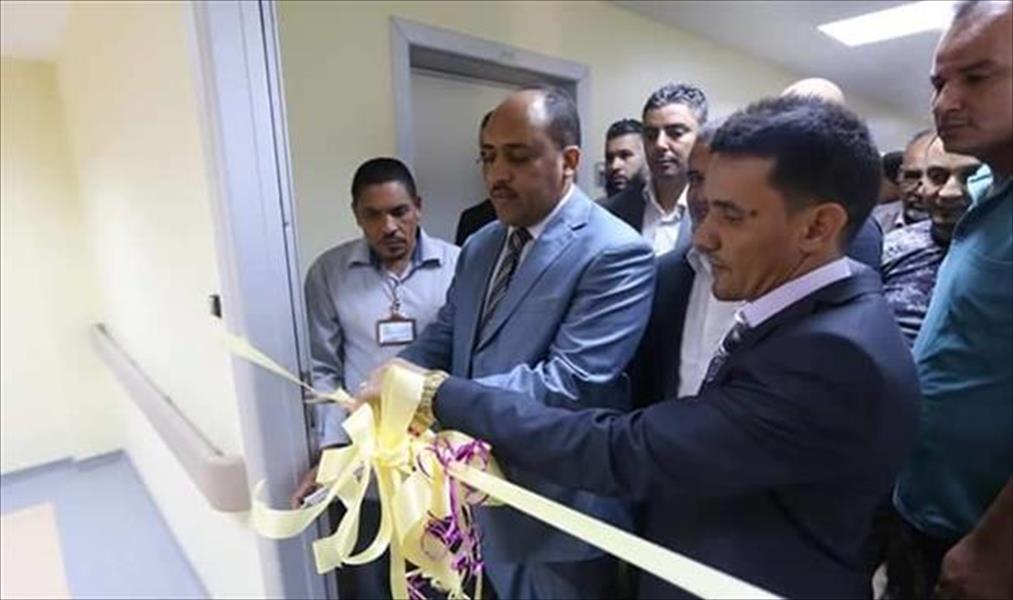 وزير «صحة الوفاق» يفتتح أقسامًا إيوائية بمستشفى صرمان العام