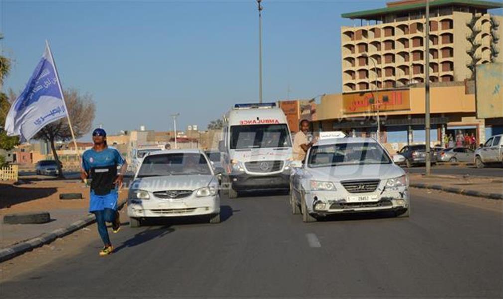 بالصور.. البوصيري يقطع مسافة 400 كيلو ليبعث برسالة إلى الليبيين