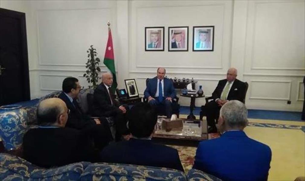 عقيلة صالح يلتقي رئيس الوزراء الأردني في عمان