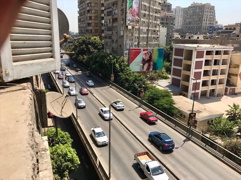 لطيفة تغزو بـ«فريش» شوارع القاهرة (صور)