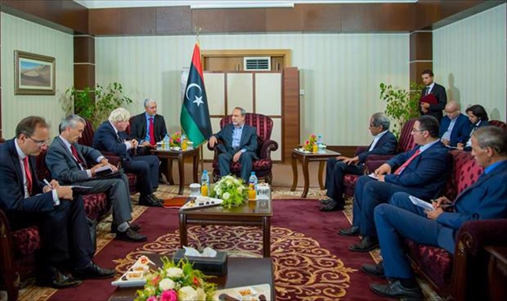 السويحلي يستقبل وزير الخارجية البريطاني في طرابلس