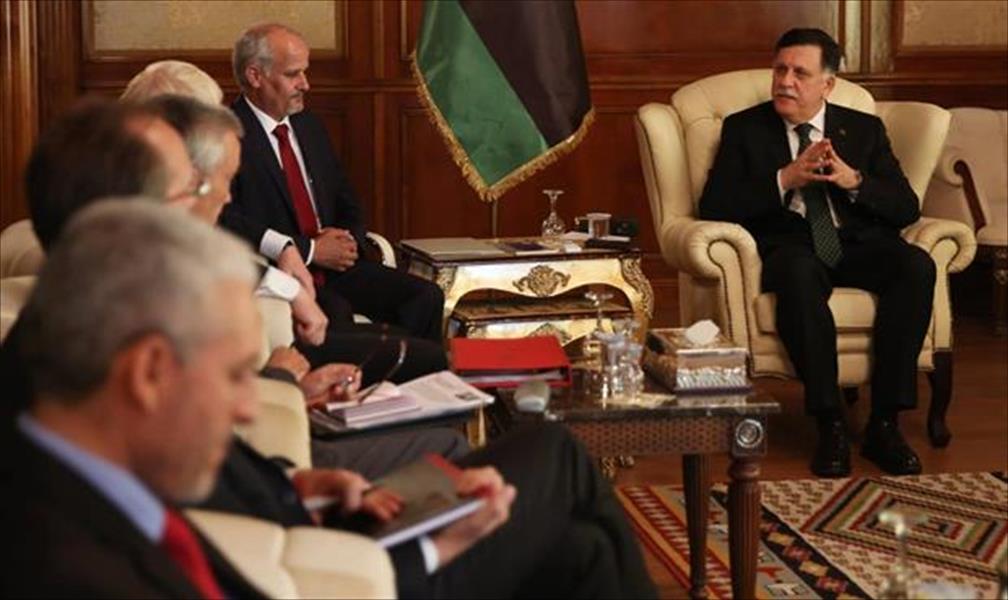 ثلاثة ملفات تتصدر مباحثات السراج مع وزير الخارجية البريطاني في طرابلس