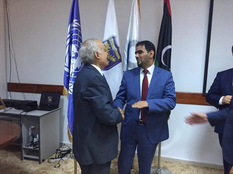 غسان سلامة يزور المسؤولين الماليين في طرابلس