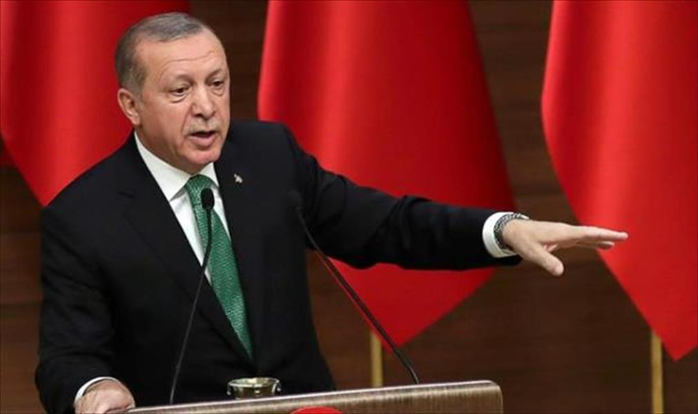 تركيا تقيل أكثر من 900 موظف حكومي