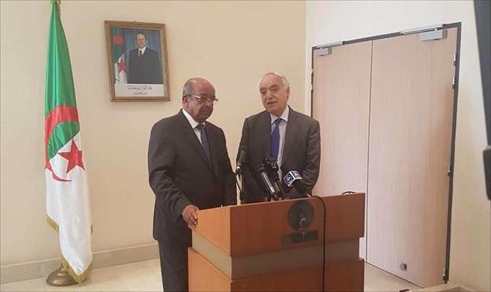 غسان سلامة يلتقي عبدالقادر مساهل في الجزائر