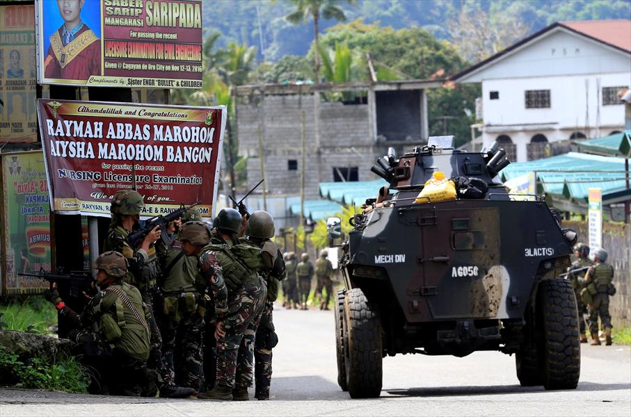 الرئيس الفلبيني يحدد موعد انتهاء المعركة ضد «داعش»