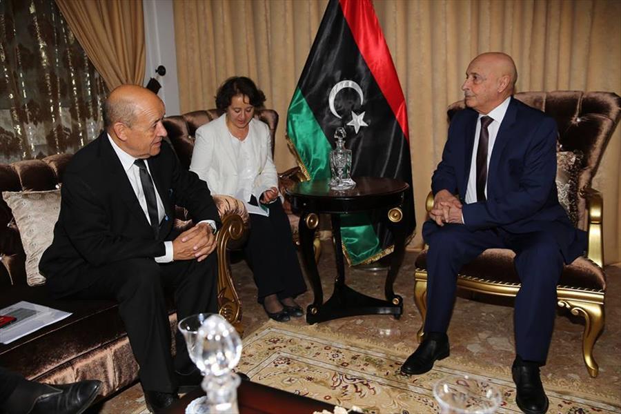 وزير الخارجية الفرنسي: الليبيون يستطيعون السير بسرعة للخروج من الأزمة