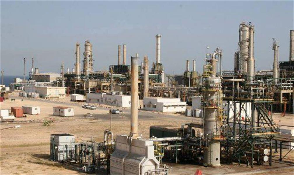 تعافي الإنتاج الليبي «يجبر» أسعار النفط على الانخفاض