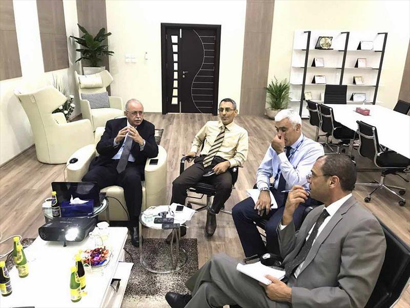 وزير «تعليم الوفاق» وعبدالرحيم الكيب يناقشان إصلاح التعليم في ليبيا