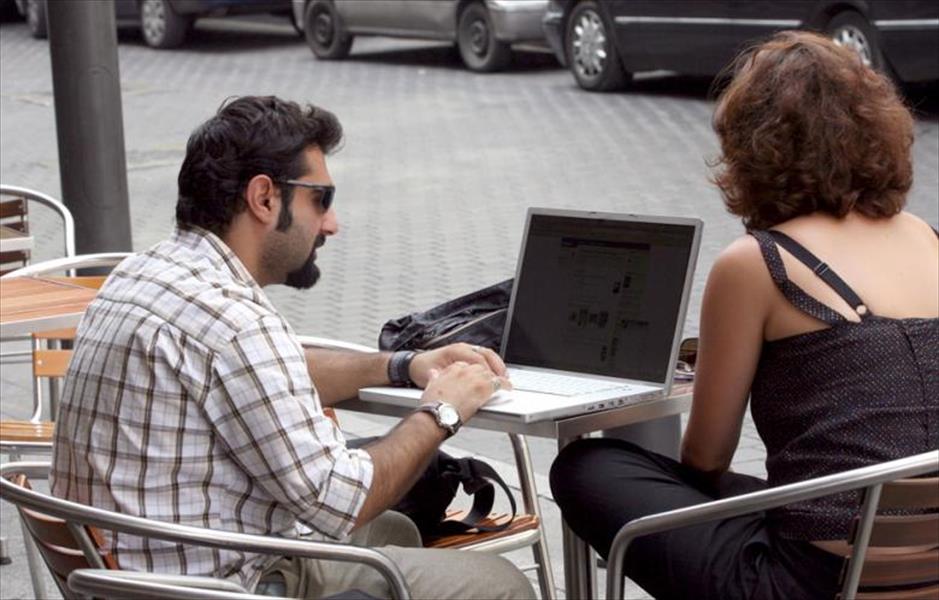 لبنان يخفض كلفة الإنترنت بعد أسعار مكالمات الهاتف