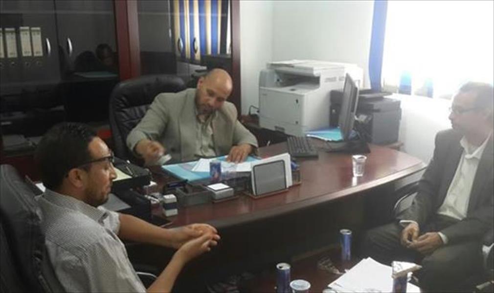 عميد بنينا يبحث دعم البلدية مع مسؤولين أمميين في تونس