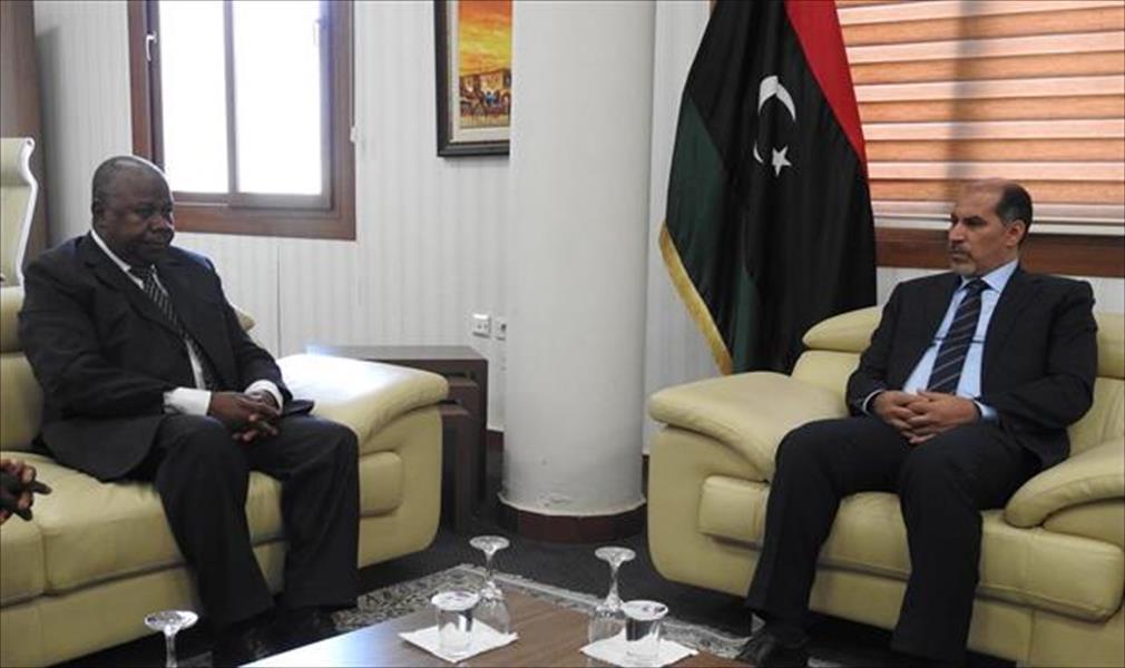 كاجمان يلتقي سفير الكونغو الديمقراطية لدى ليبيا