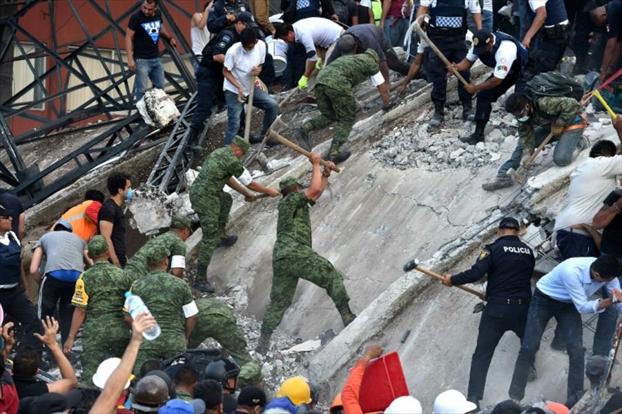 زلزال عنيف يوقع 224 قتيلاً على الأقل وسط المكسيك