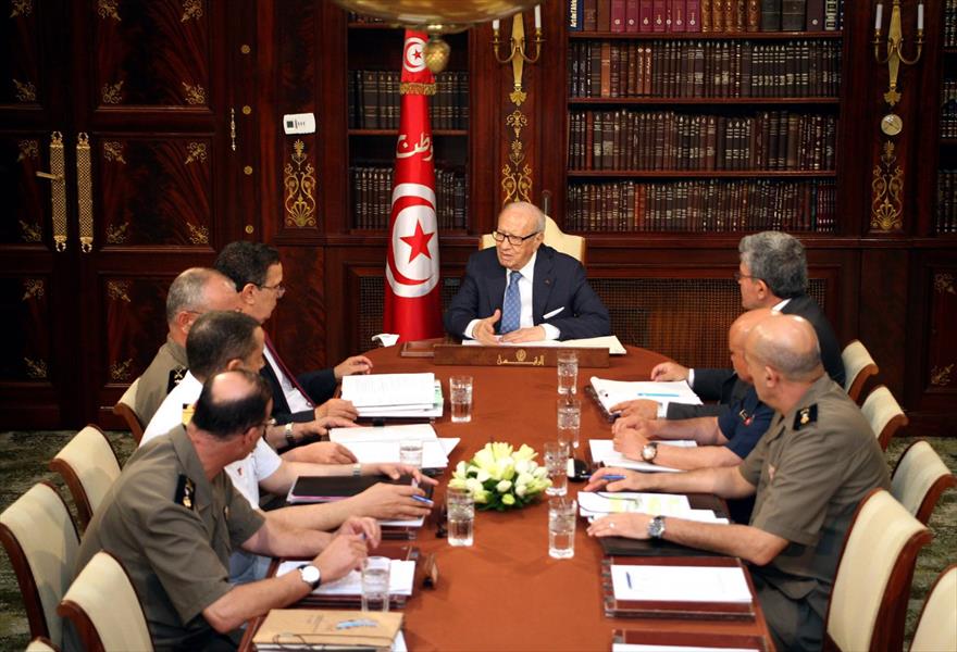 المجلس الأعلى للجيوش التونسية يستعرض استراتيجية حماية الحدود