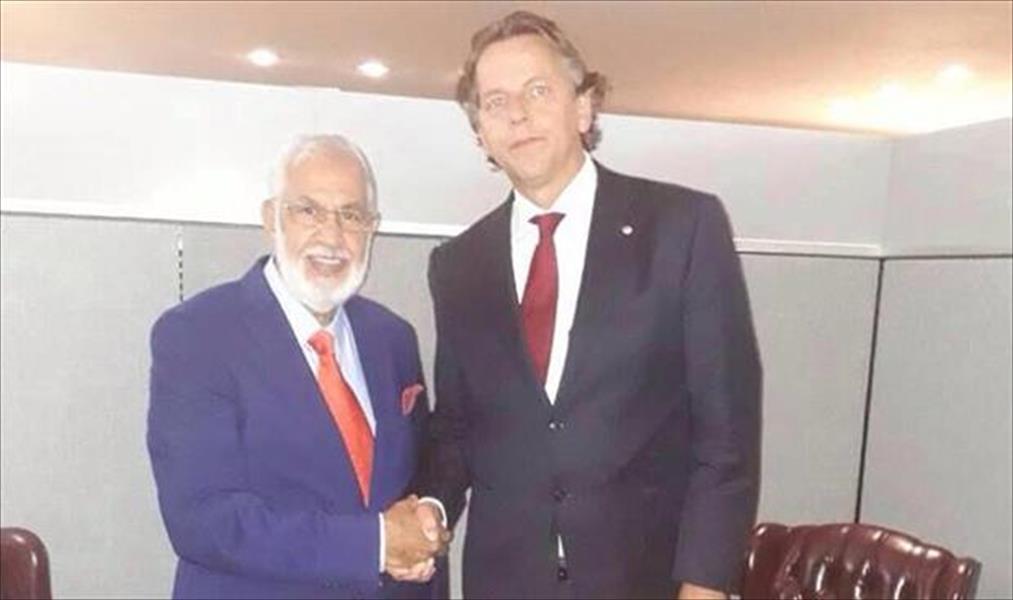 سيالة يناقش تنفيذ خارطة الطريق لحل الأزمة الليبية مع وزير خارجية هولندا