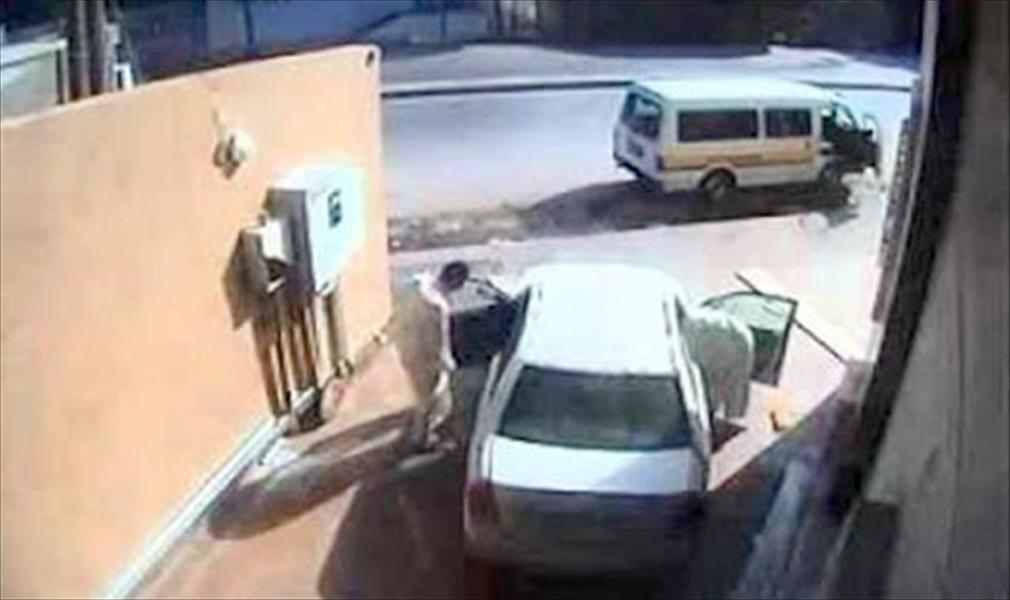 تفاصيل القبض على «عصابة سرت» المتخصصة في سرقة السيارات