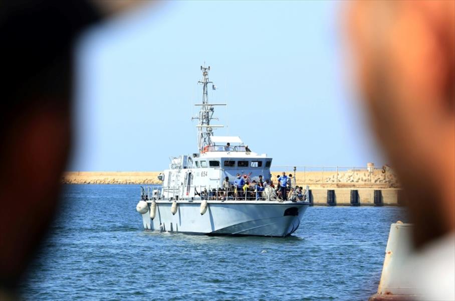القوات البحرية تهدد باحتجاز سفن المنظمات غير الحكومية التي لا تحترم السيادة الليبية