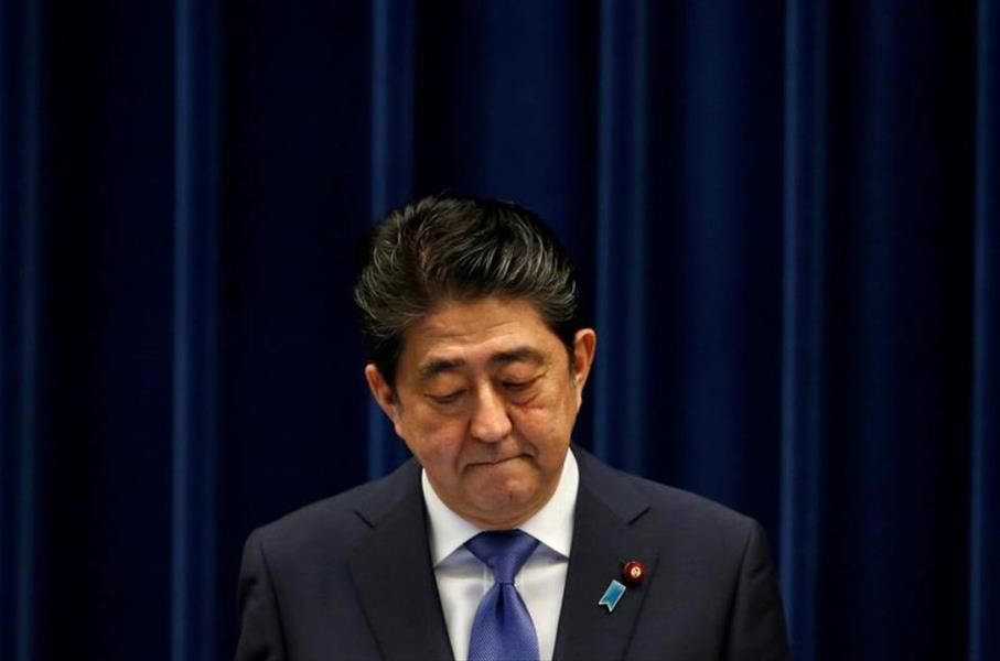 رئيس وزراء اليابان يحل البرلمان استعدادًا لانتخابات مبكرة